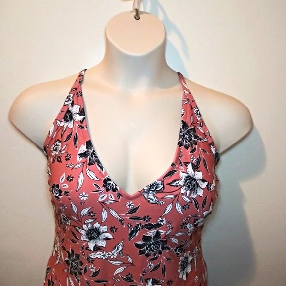 Kona Sol Black & White Floral Print Mauve Medium Coverage One-Piece Swimsuit - Picture 5 of 15